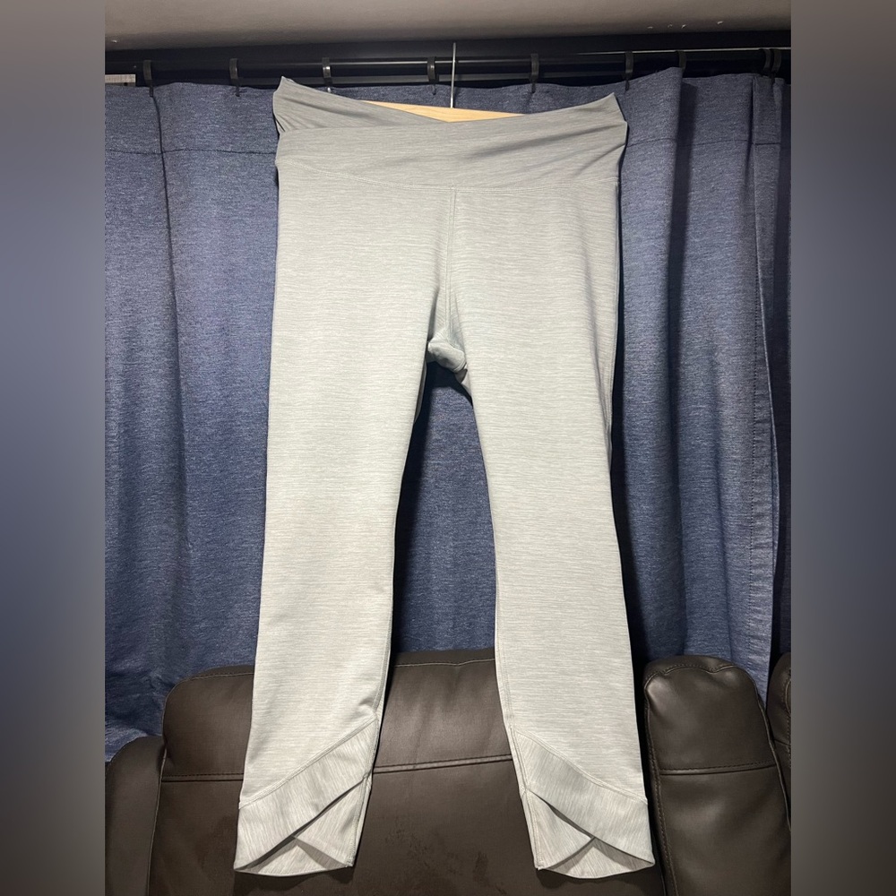 Nike Dry Fit Active Leggings size XL Light Gray Color